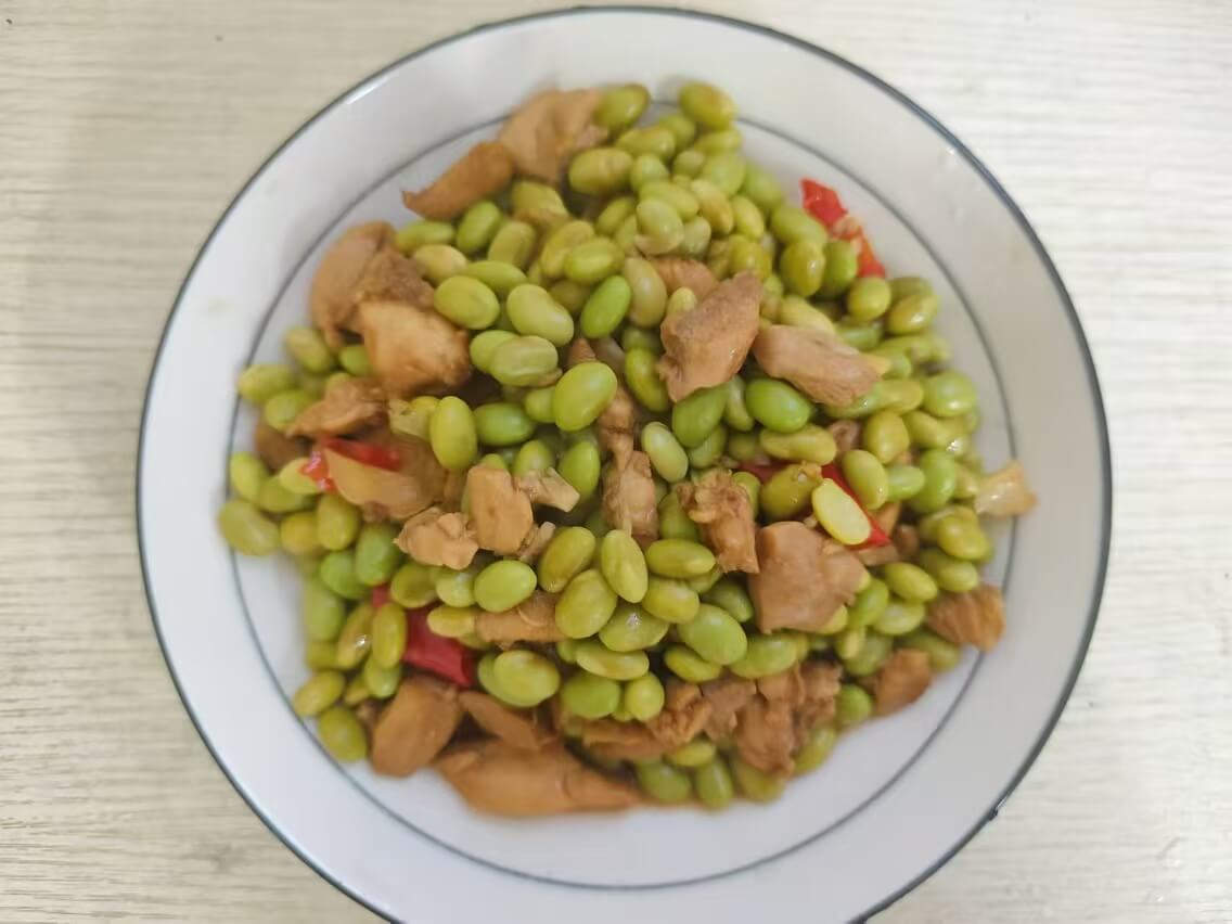 毛豆炒鸡丁
